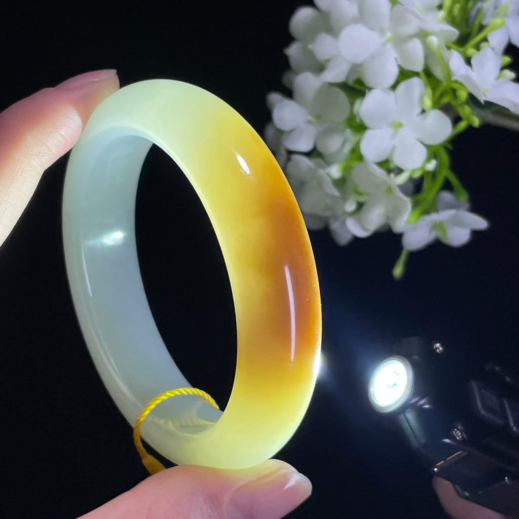 A新疆天然和田玉“月融秋露”且末糖白料手镯（卡54）（yc309476）