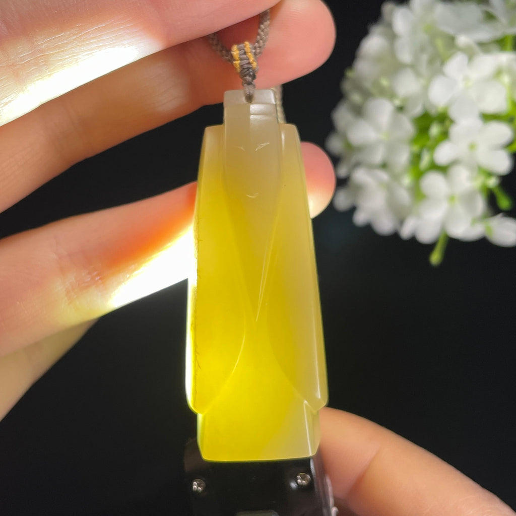 和田玉糖玉汉风八刀翁仲随形雕挂件（yc385190）