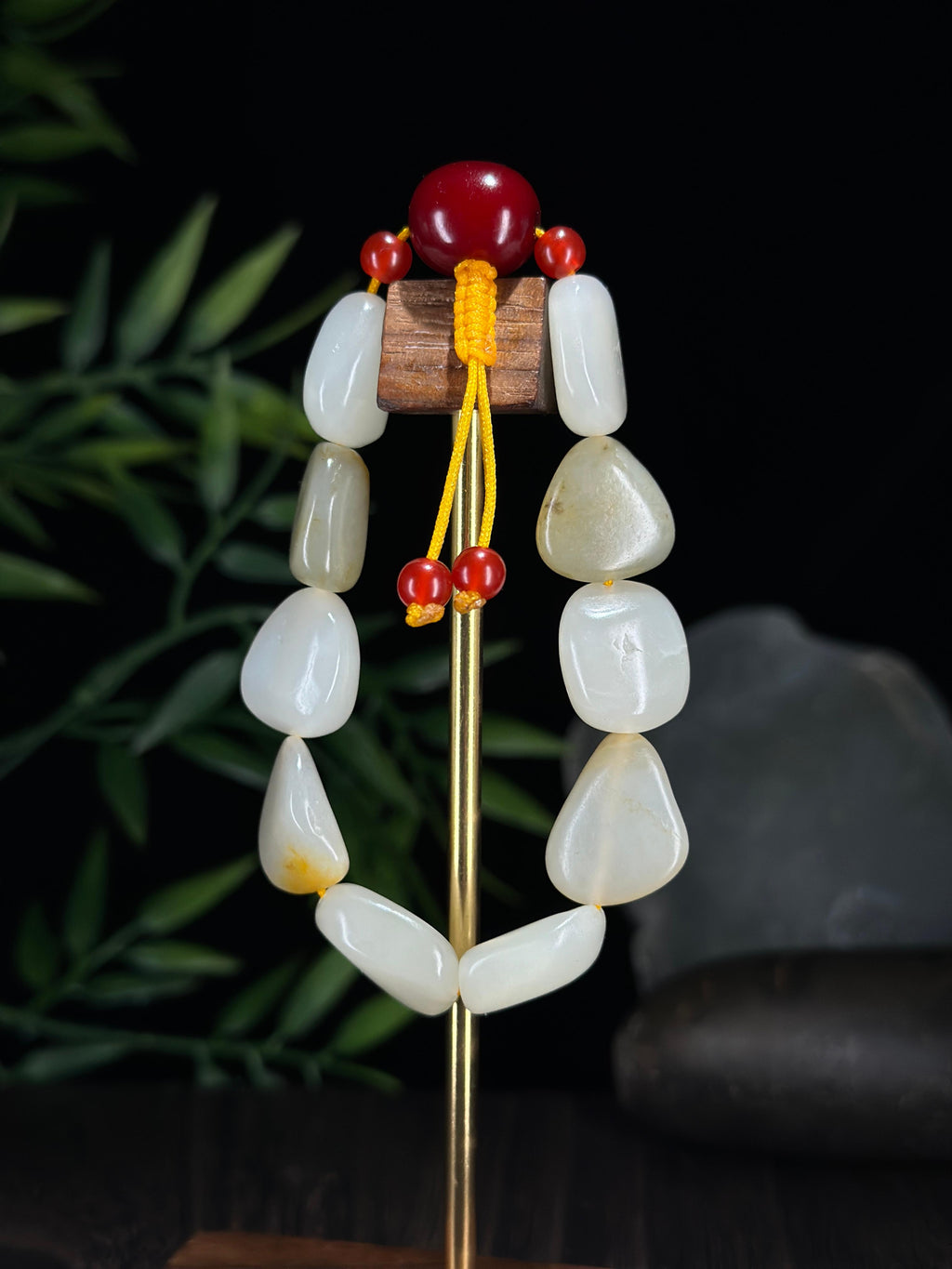 新疆和田玉白玉青白玉原籽手串（10颗）（yc712739）