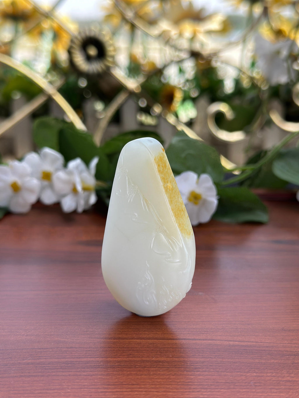 新疆和田玉精品白玉洒金皮籽料观音挂件（yc707931）