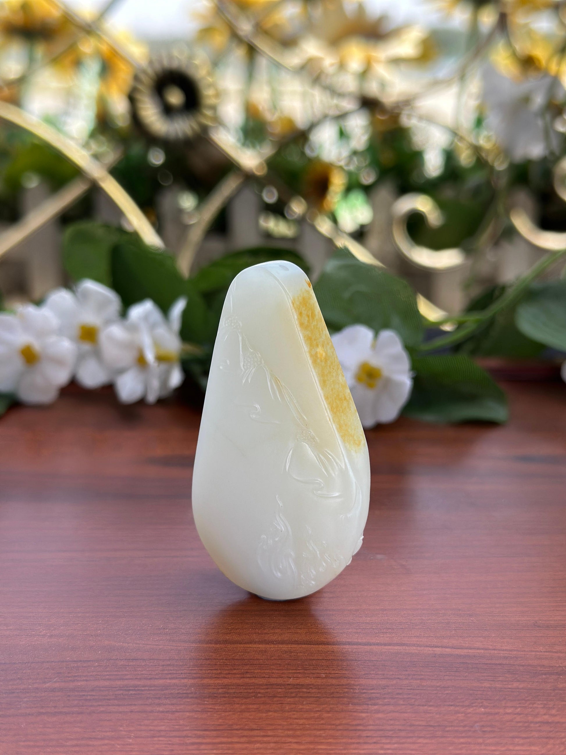 新疆和田玉精品白玉洒金皮籽料观音挂件（yc707931）