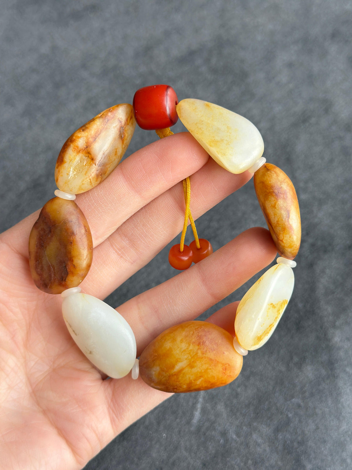 精品新疆和田玉籽料原籽手串（7颗）（yc787596）