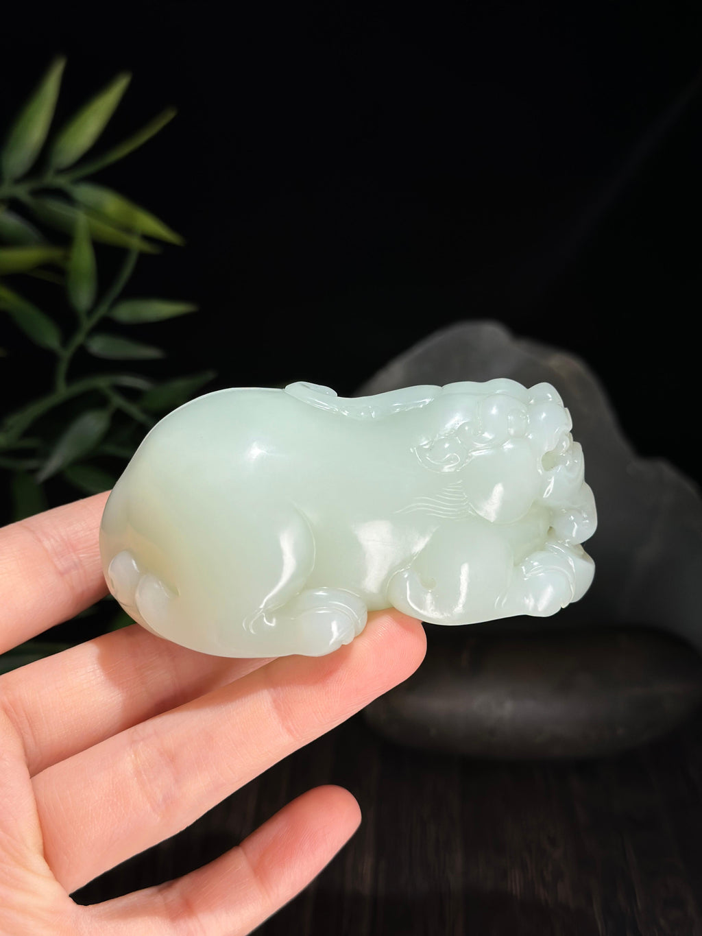 和田玉精品白玉貔貅手把件（yc703067）