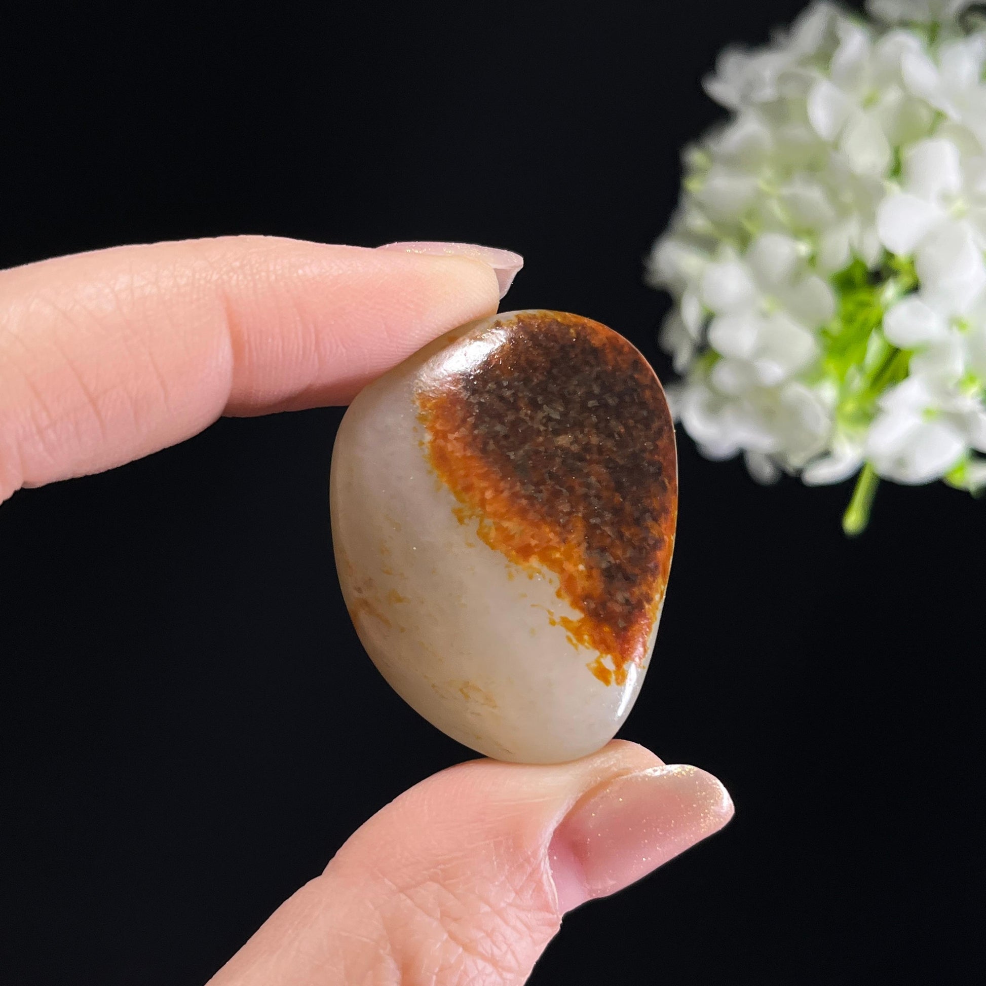 和田玉白玉“丹枫墨玉”黑红皮洒金皮籽料（yc353584）