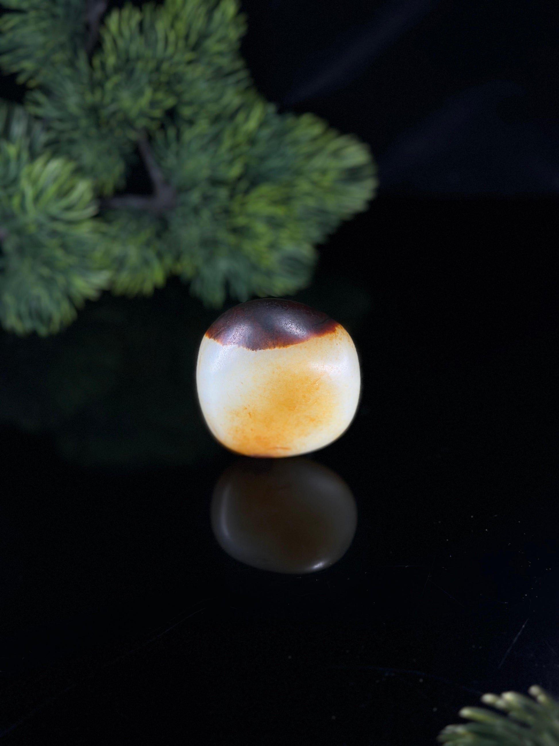 新疆和田玉典藏级白玉洒金皮聚红皮手把挂件双用籽（yc470714）
