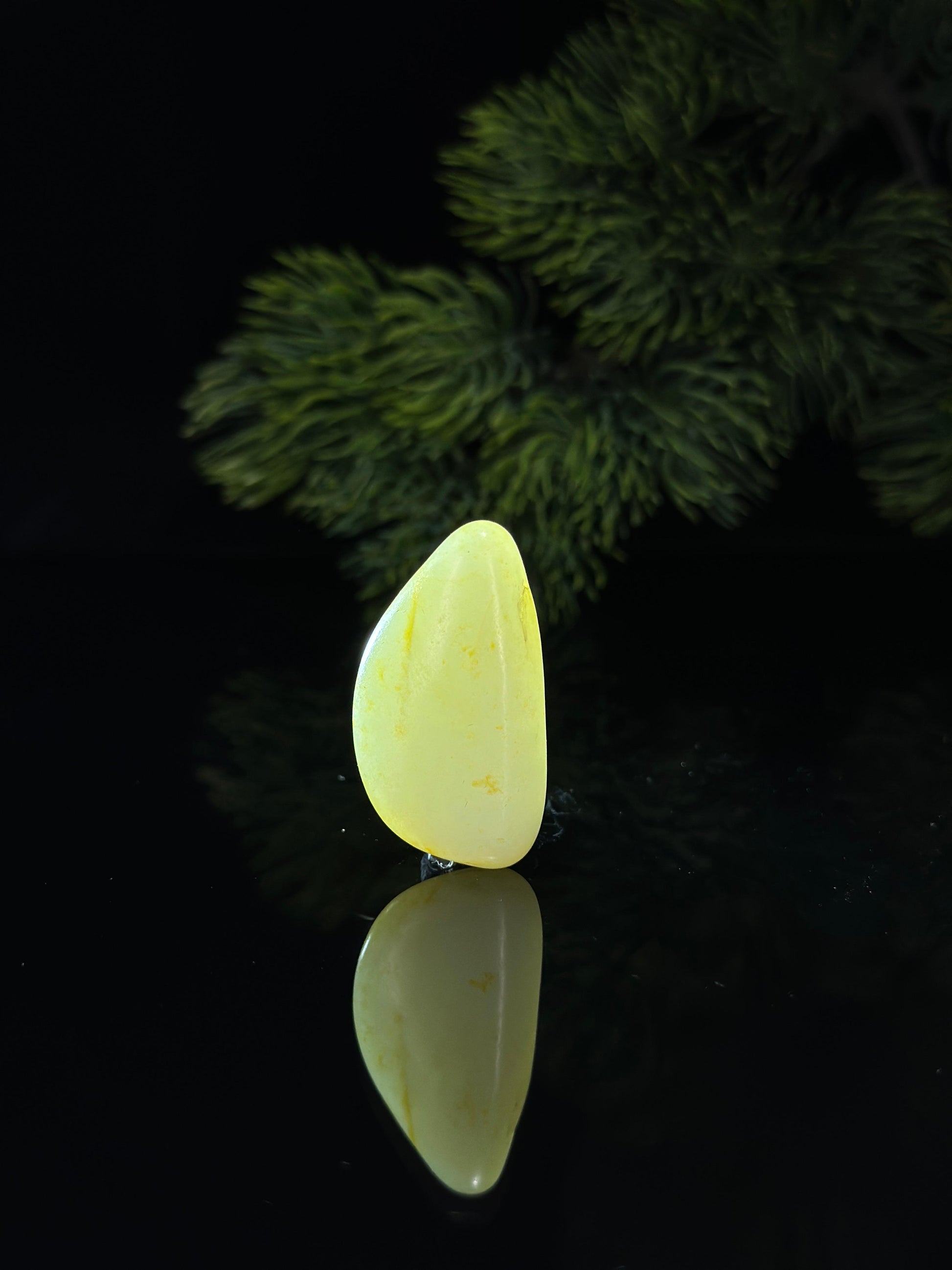 新疆和田玉白玉洒金皮挂件籽（yc536862）
