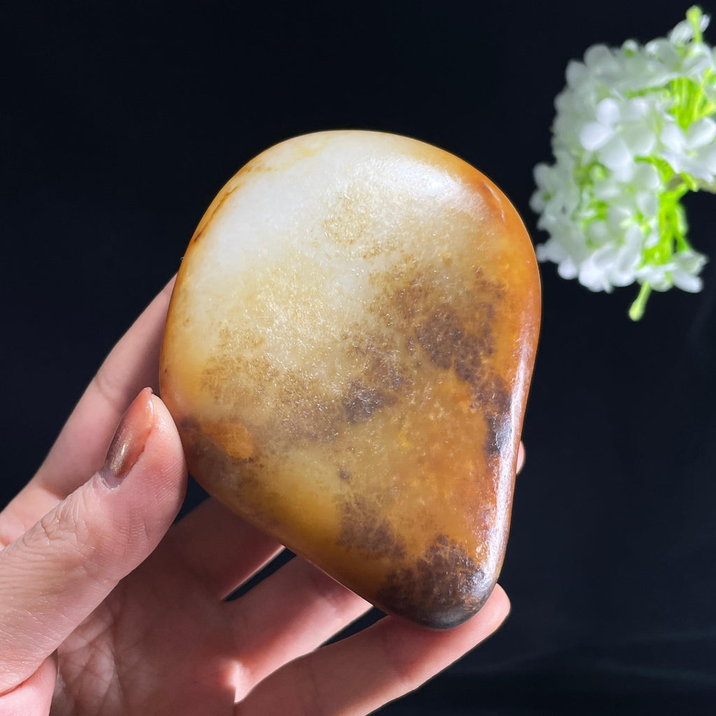 和田玉白玉“烟江黛影”洒金聚红皮籽料（yc387546）