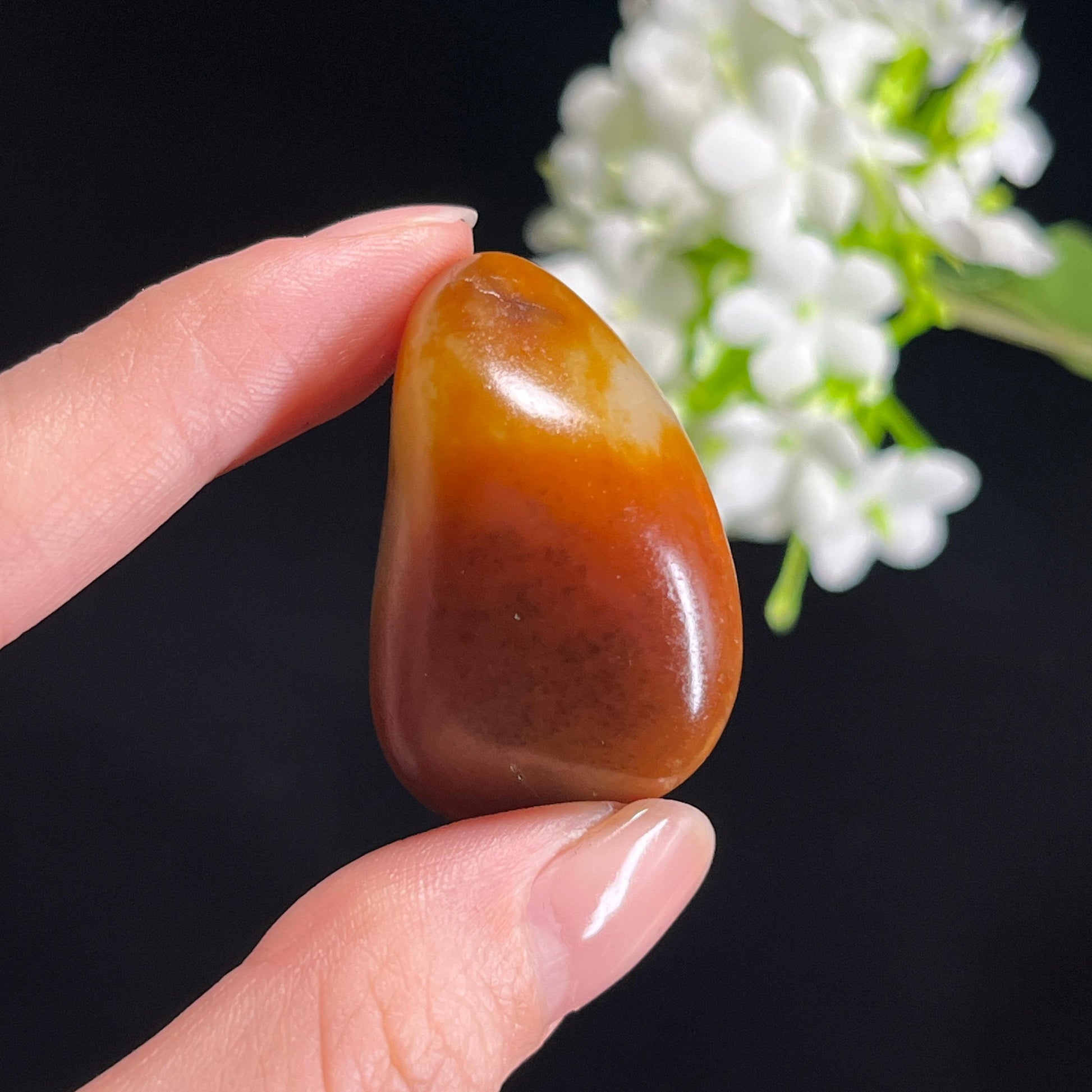 和田玉白玉“丹露垂珠”红皮白肉籽料（yc343693）