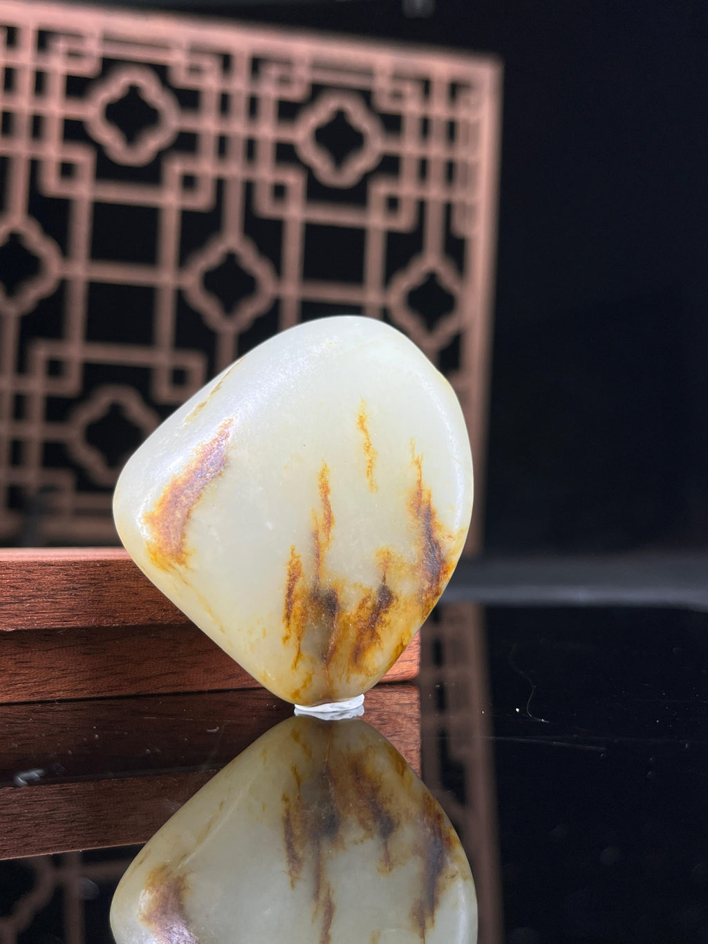 新疆和田玉白玉籽料原石聚红皮挂件4（yc234067）