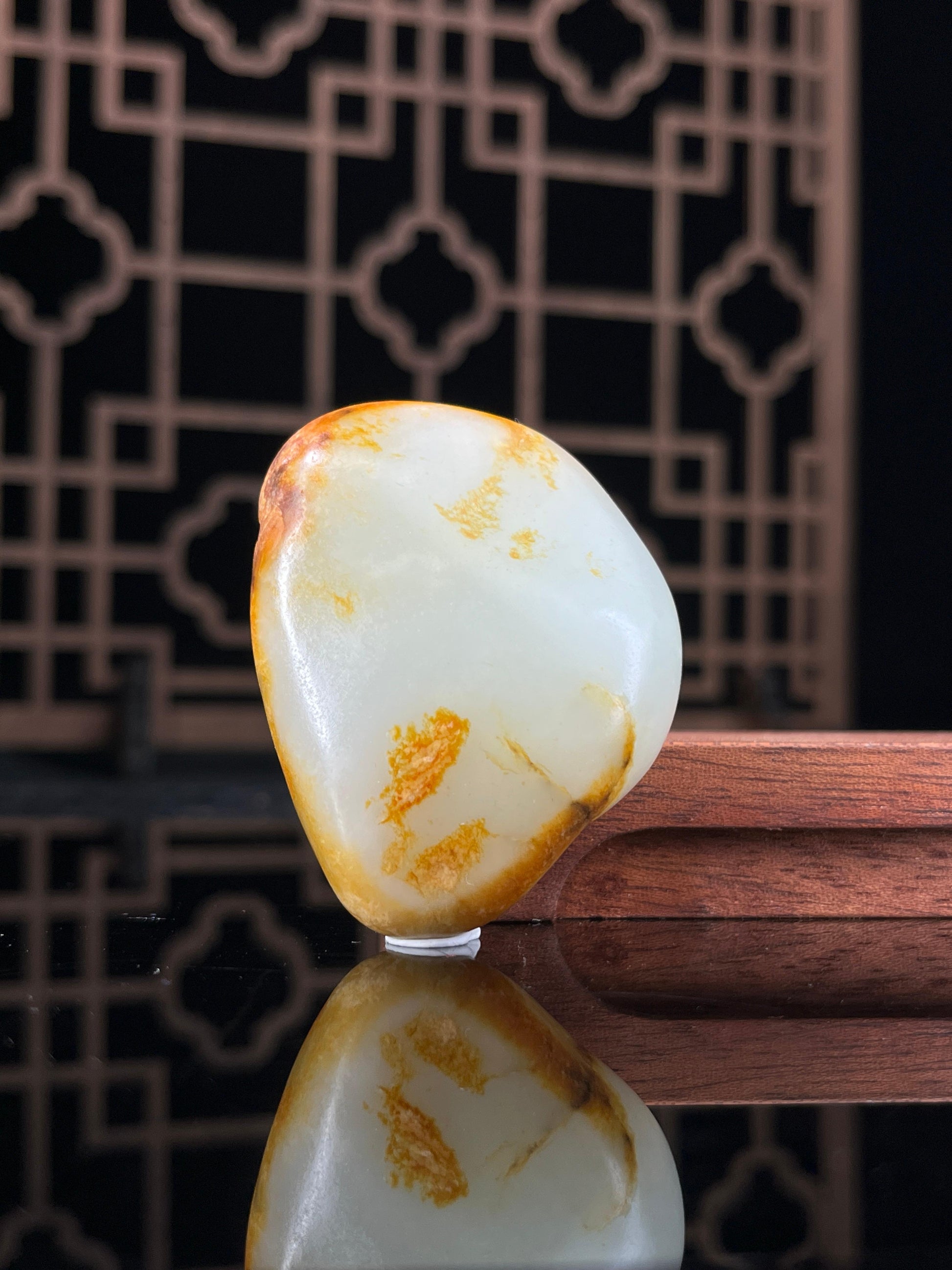 新疆和田玉白玉籽料原石聚红皮挂件3（yc234065）