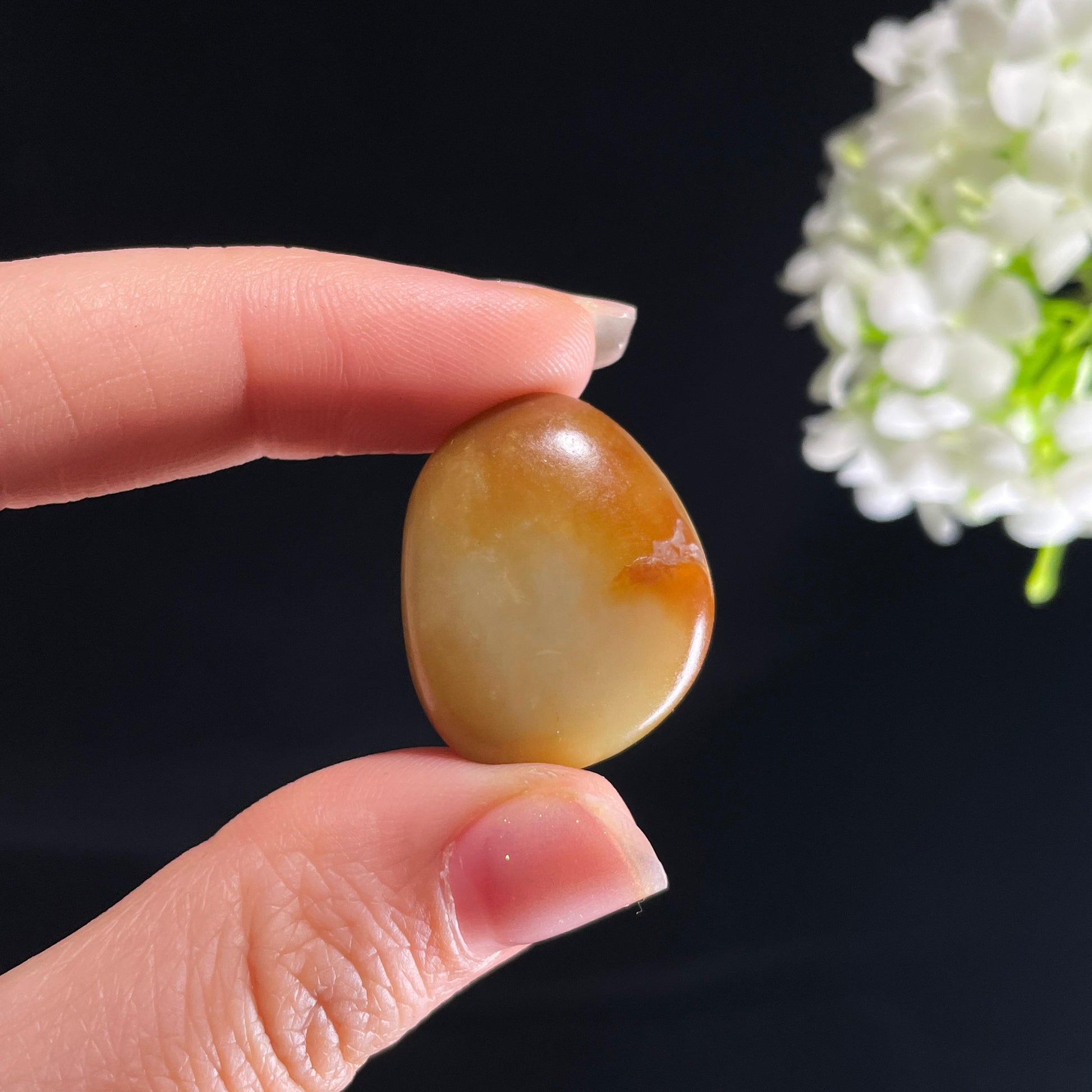 和田玉青白玉“金饴涵光”红沁皮籽料（yc408878）