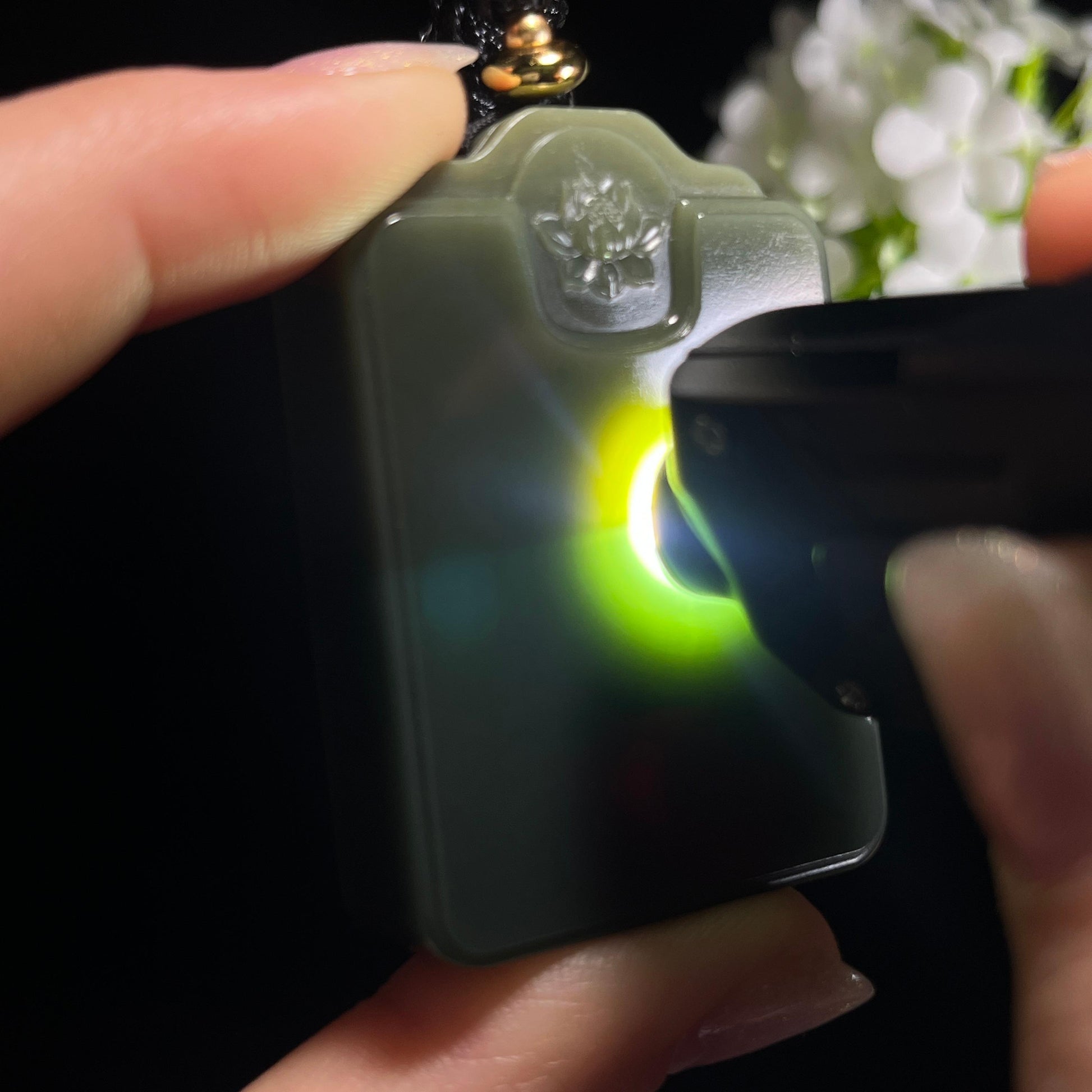 新疆天然和田玉“静水莲生”青玉平安无事牌（yc330283）