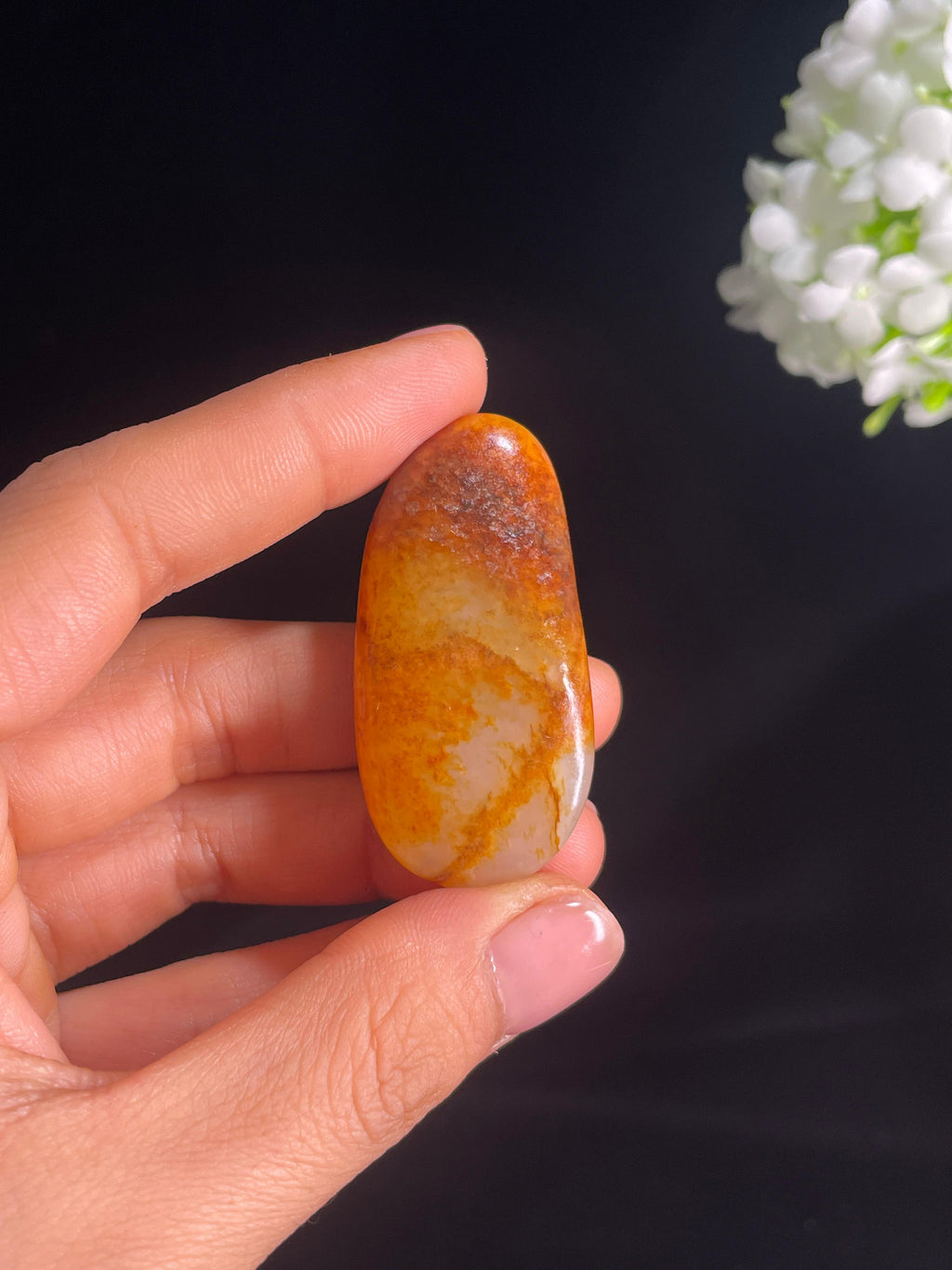 新疆天然和田玉籽料原石黑红皮挂件（yc266612）