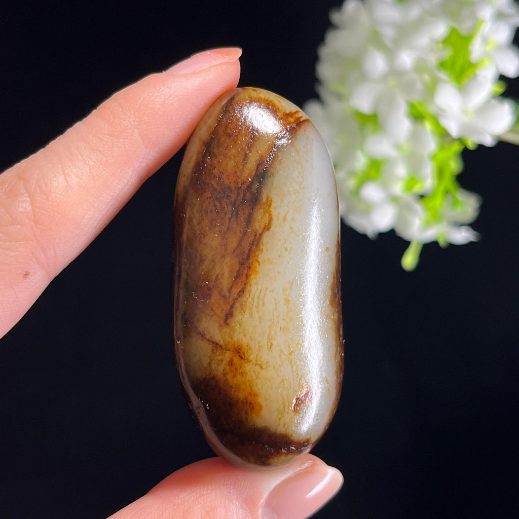 和田玉青白玉“墨山明月”秋梨皮聚黑皮籽料（yc361924）