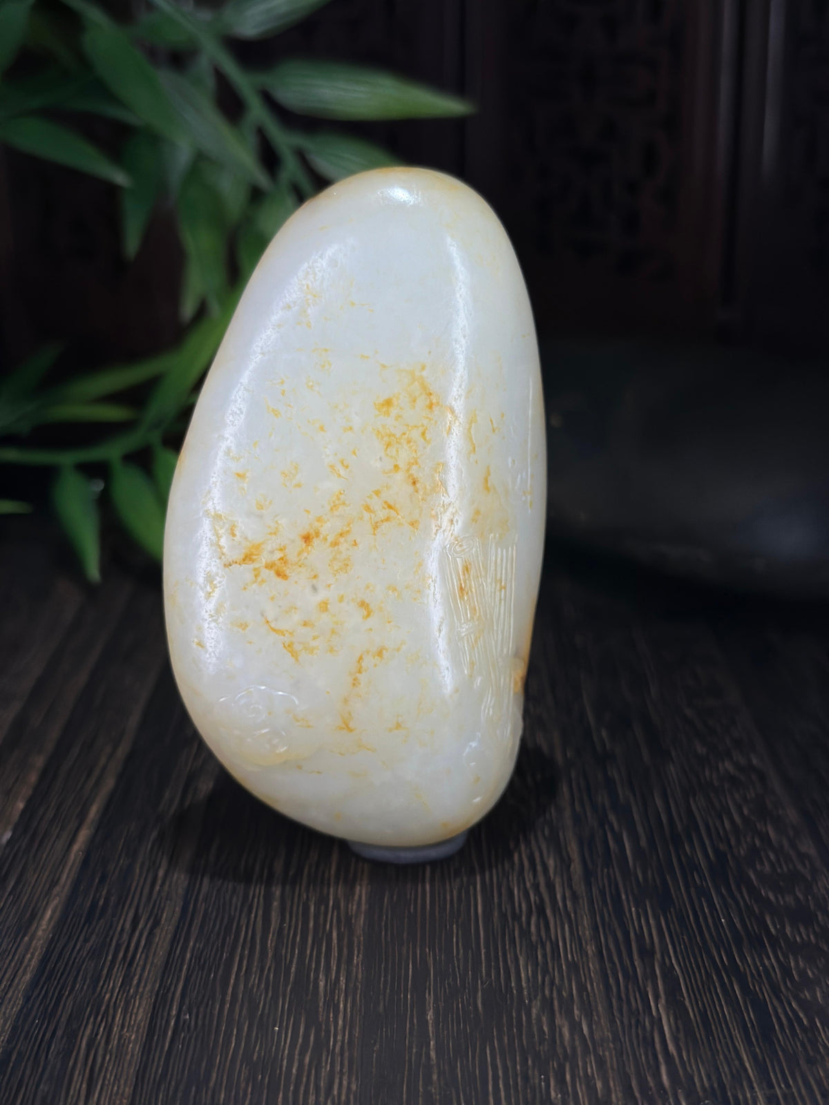 新疆和田玉珍品白玉洒金皮籽料双龙戏珠手把件（yc712105）