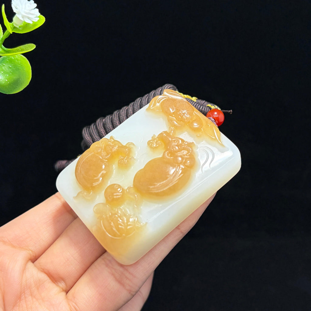 和田糖白玉牛转乾坤挂件（yc775123）