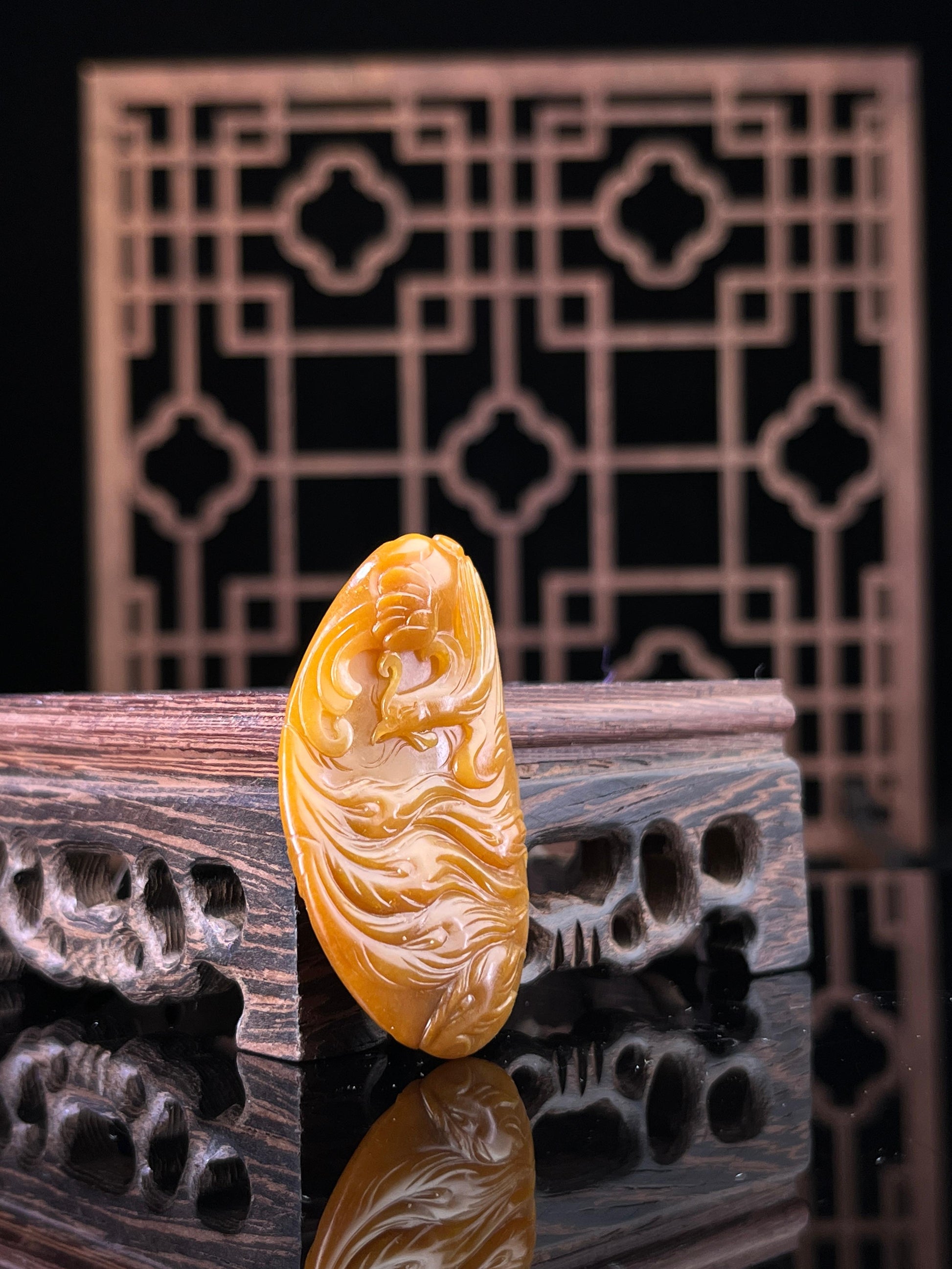 新疆和田玉天然籽料黄沁挂件（yc232318）