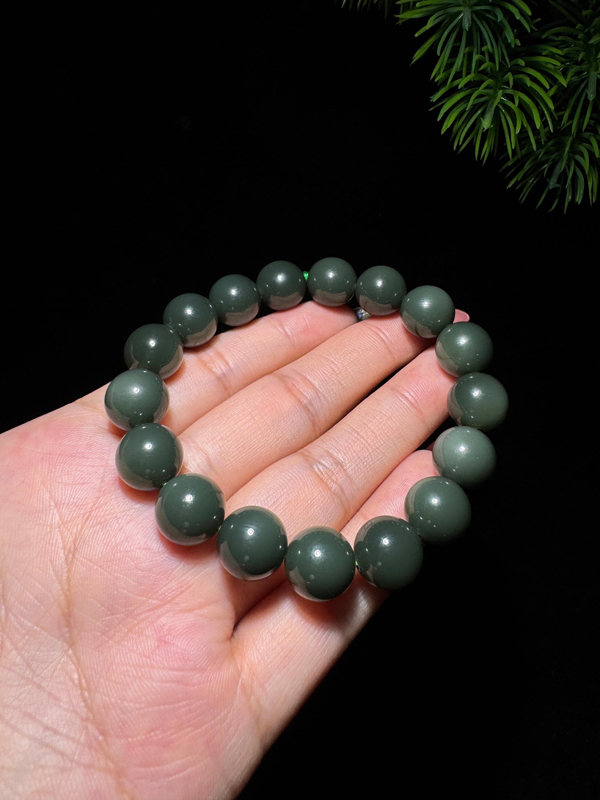 和田玉沙枣青圆珠手串（yc702655）