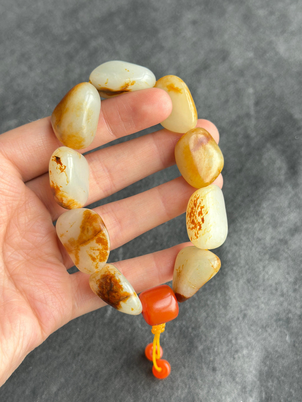 珍品新疆和田玉籽料红皮原籽手串（9颗）（yc783164）