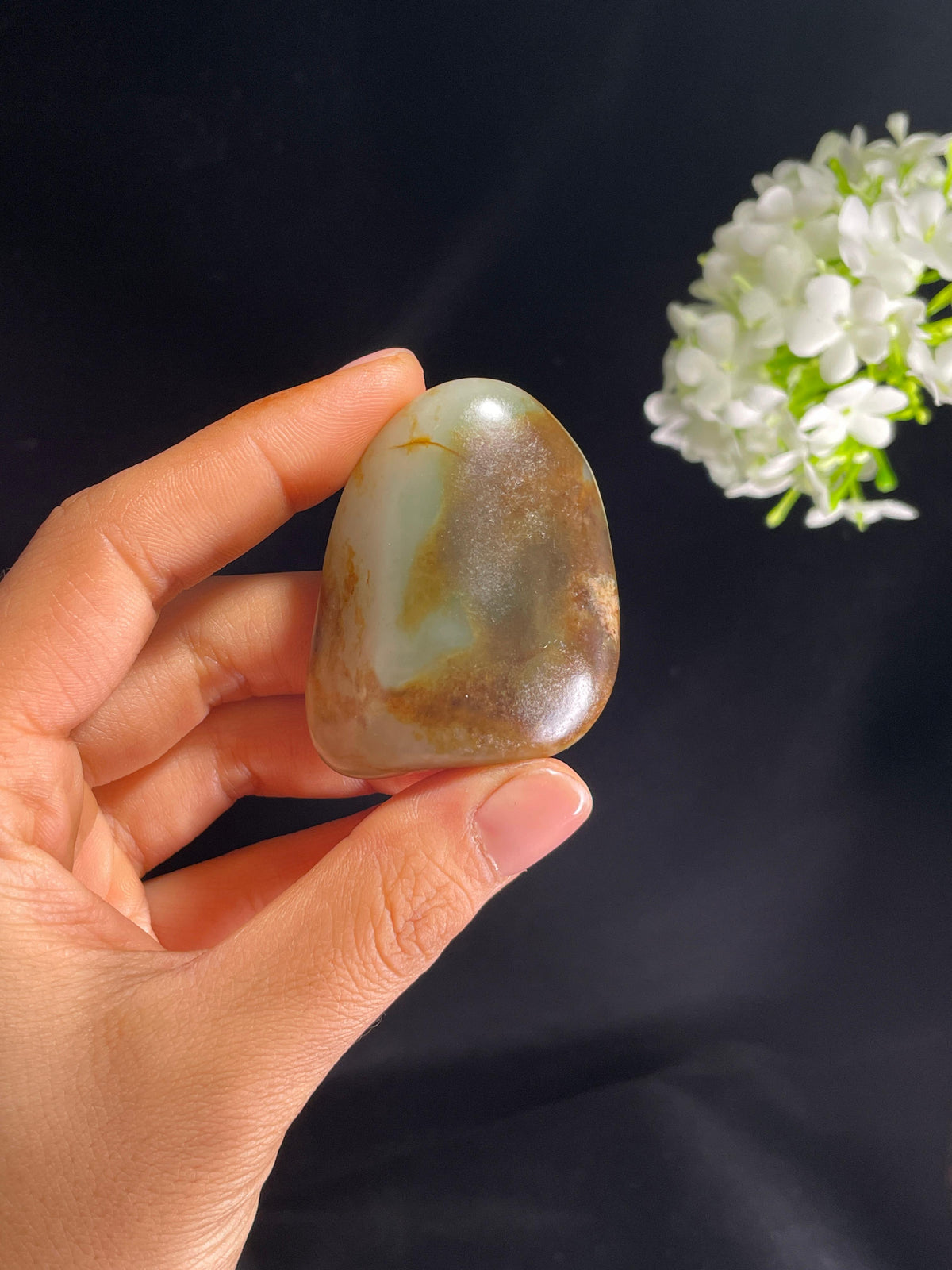 和田玉白玉带翠青聚红皮籽料原石（yc264634）