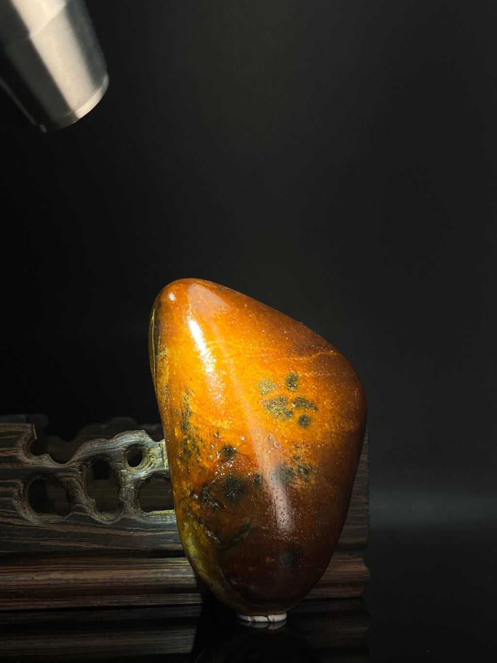 新疆和田玉籽料原石红沁手把件（yc236640）