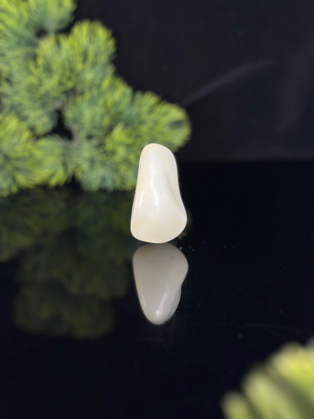 新疆和田玉白玉淡洒金皮精品挂件籽（yc472137）