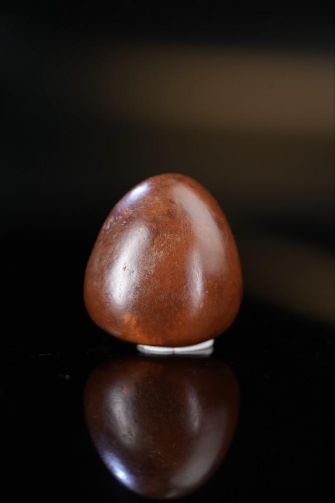 新疆和田玉红沁精品籽料原石（yc250782）