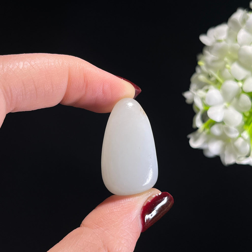 和田玉白玉“墨池凝雪”聚黑皮籽料挂件（yc336331）