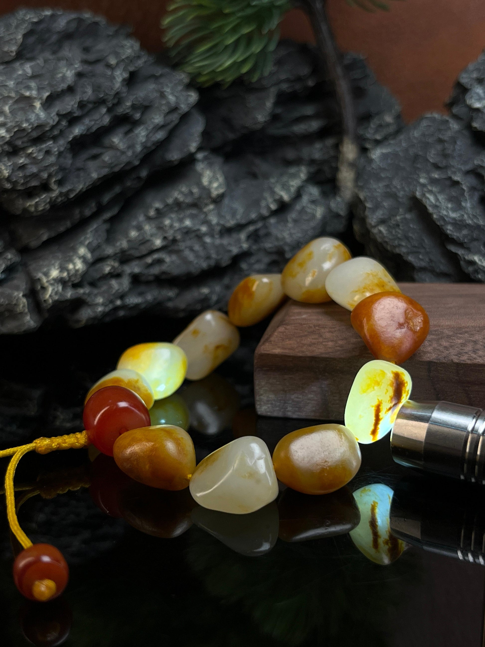 收藏级孤品新疆和田玉籽料原石手串原皮原籽无修（yc229183）