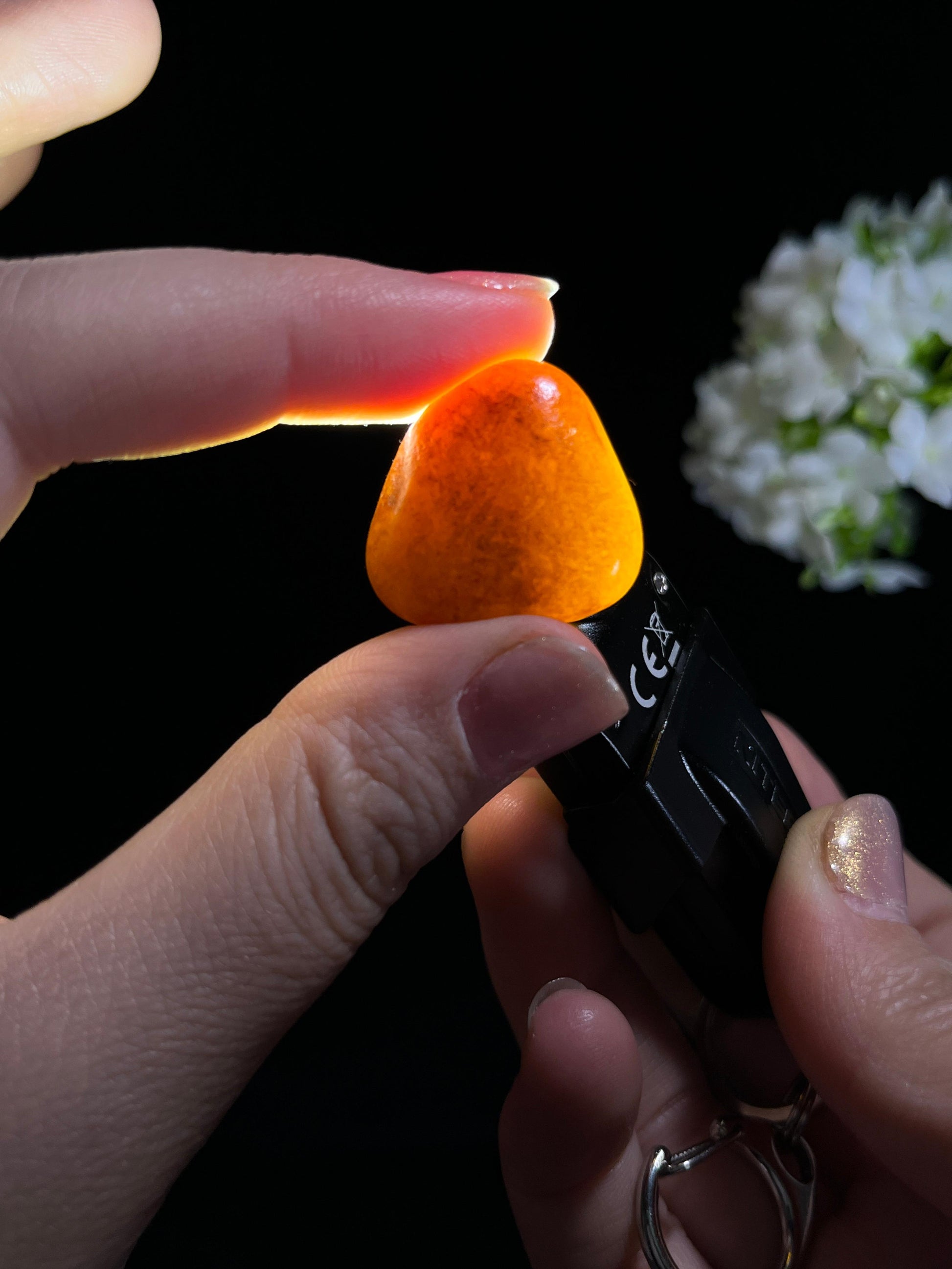 和田玉黄沁油皮籽料原石（yc274531）