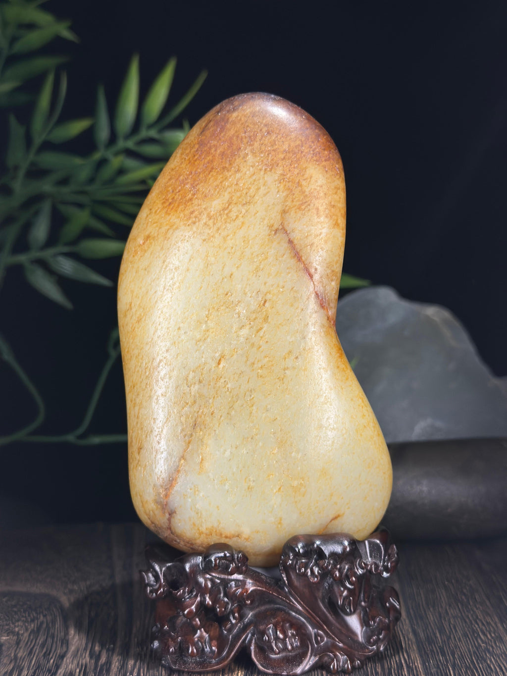 新疆和田玉高青白秋梨皮籽料（yc712325）