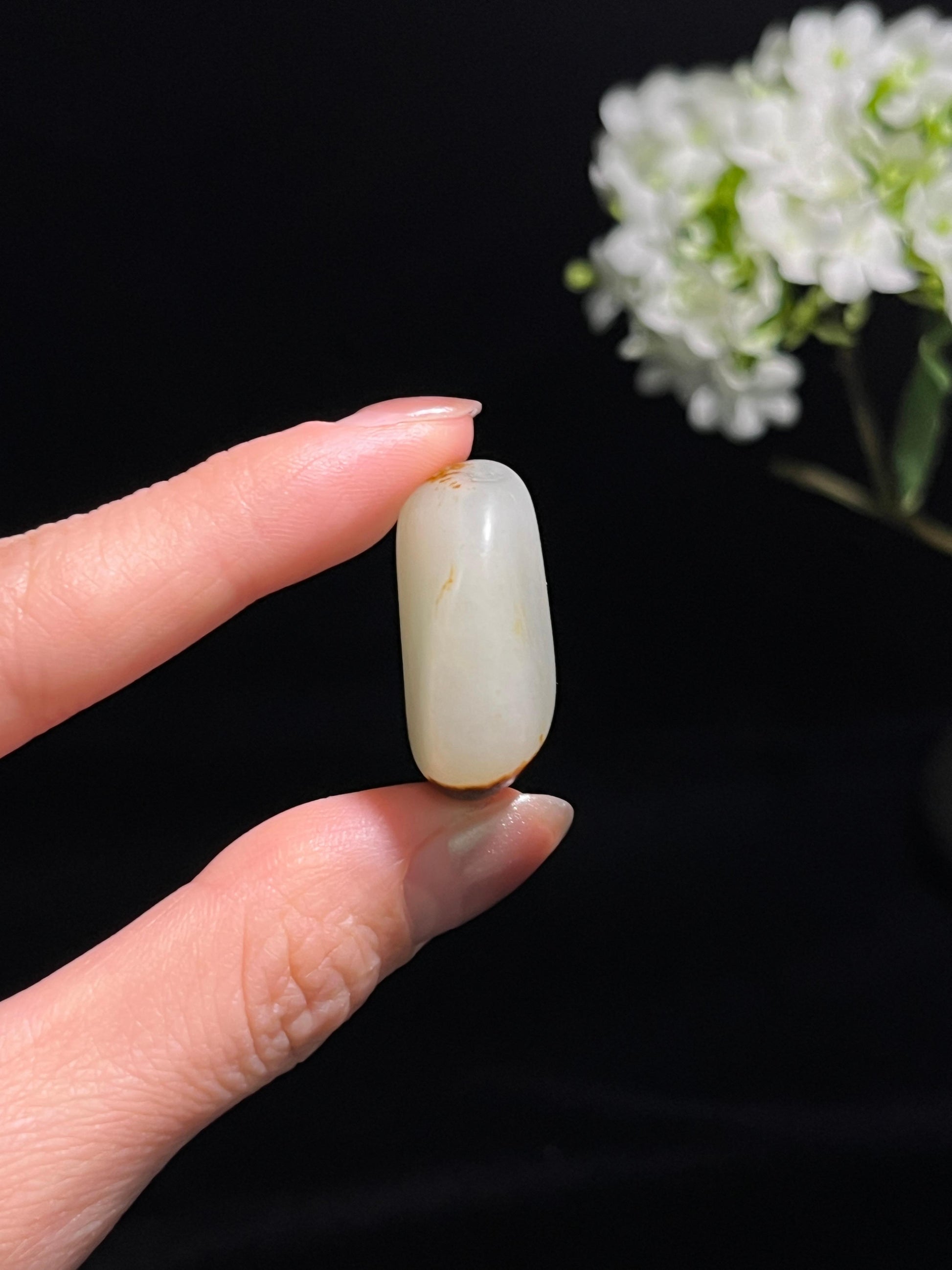 新疆和田玉“墨金缀玉・顶黑洒金”籽料原石（yc250776）