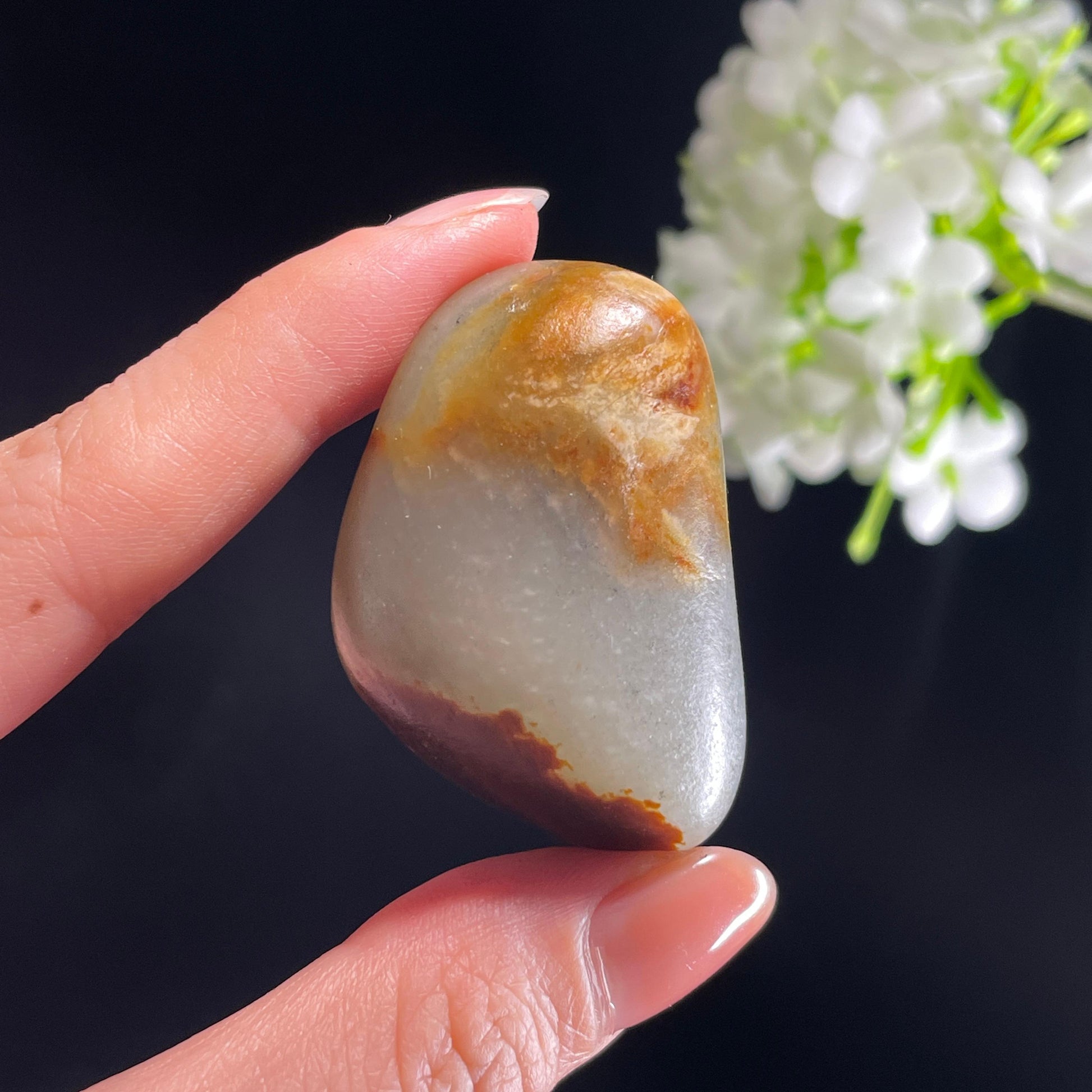 和田玉“玉台双绯”青白玉聚红皮籽料（yc422502）