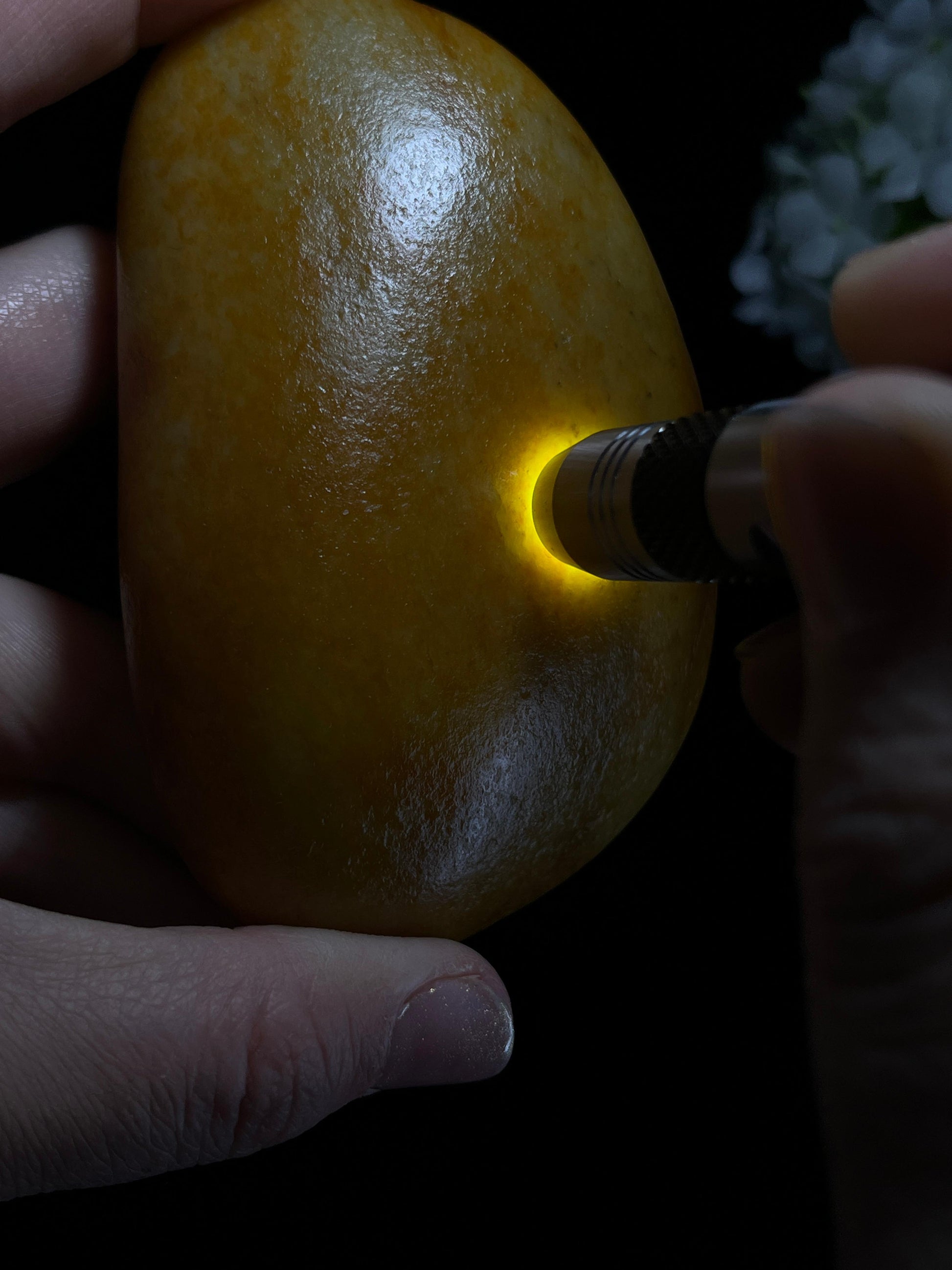 新疆天然和田玉籽料原石黄沁手把件（yc262832）