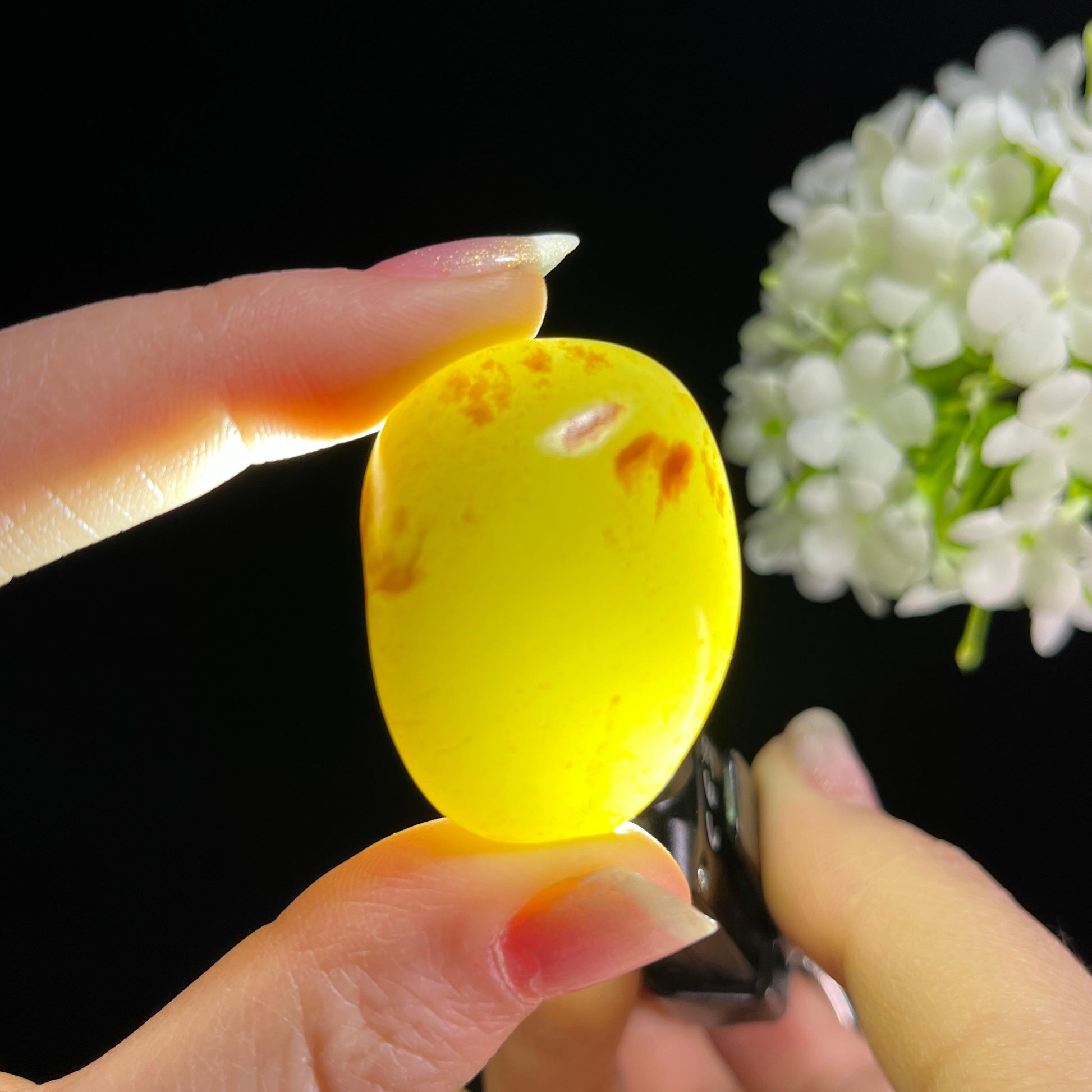 和田玉青白玉“虹霞拂霜”红皮白肉籽料（yc333304）