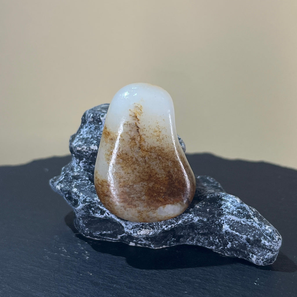 和田玉秋梨皮籽料原石（yc204407）