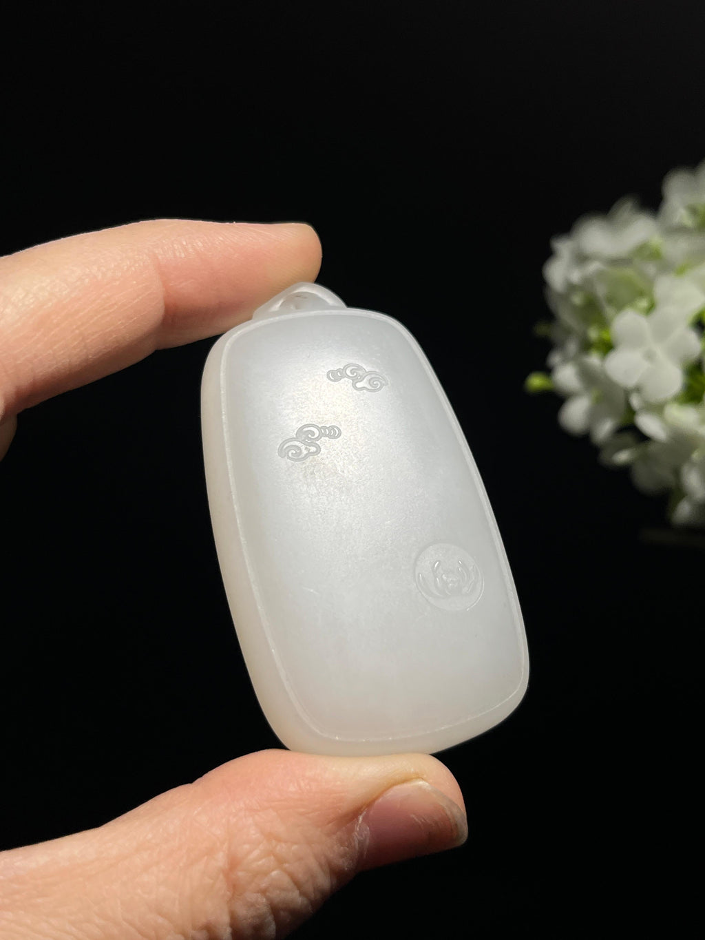 和田玉荷花蜻蜓牌吊坠（yc258296）