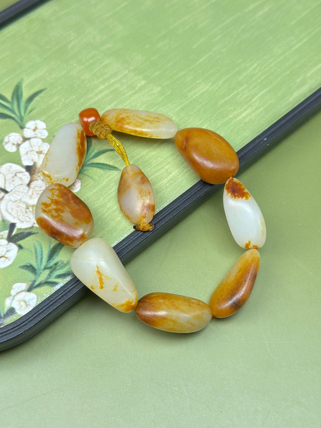 新疆和田玉臻品红沁洒金皮红皮原籽手串（9颗）（yc754414）