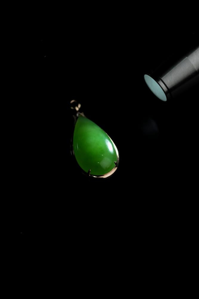 18k玫瑰金镶碧玉水滴型挂件（yc253276）