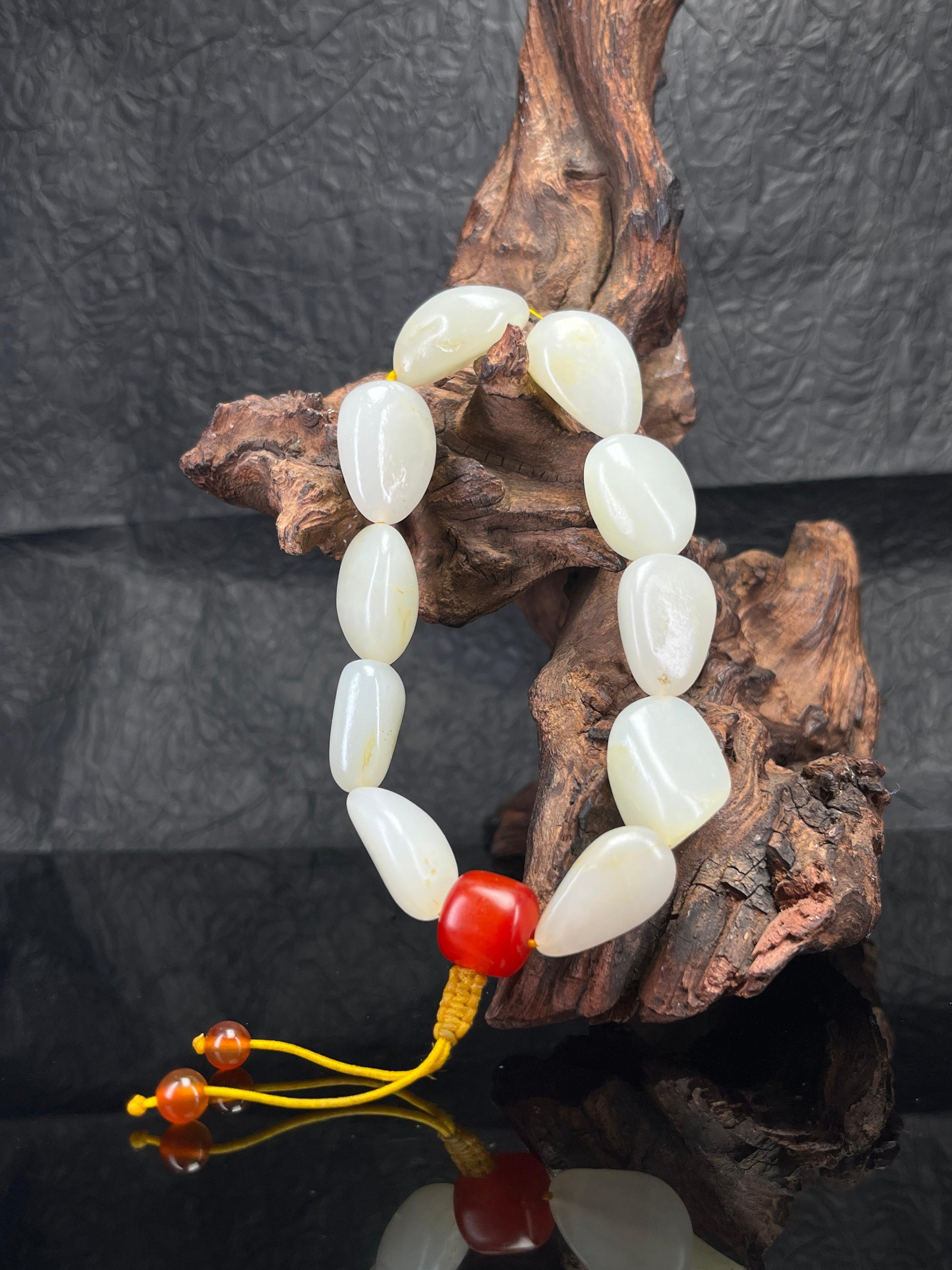 新疆和田玉天然籽料原石手串原籽原皮（yc232496）