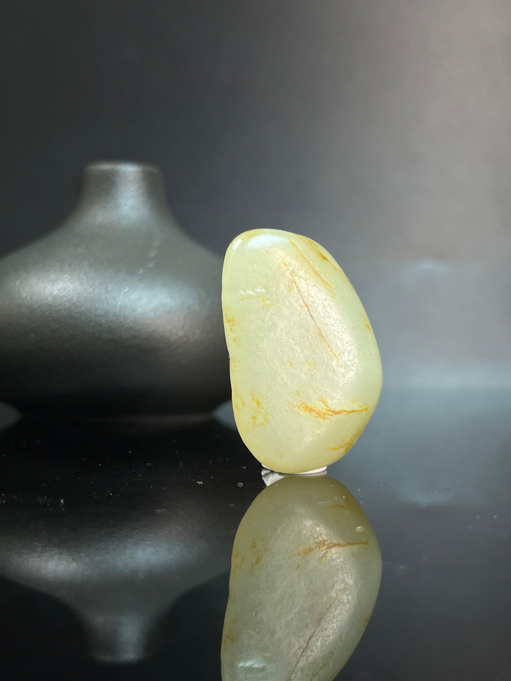 新疆和田玉青白种籽料原石挂件（yc240647）