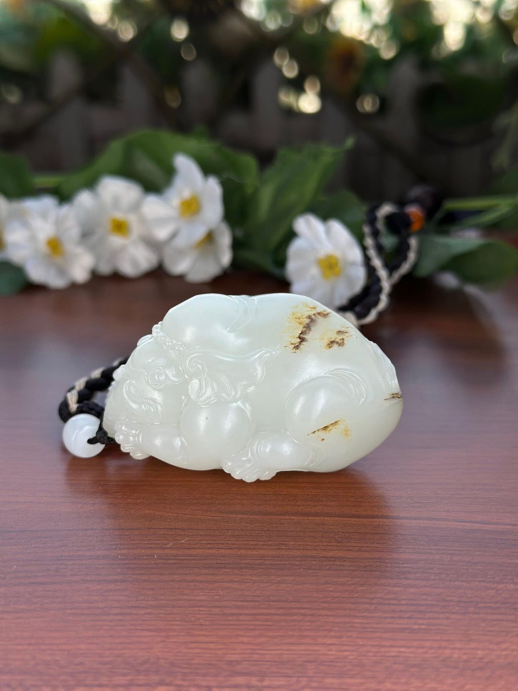 新疆和田玉精品秋梨皮籽料太平有象手把件（yc710377）