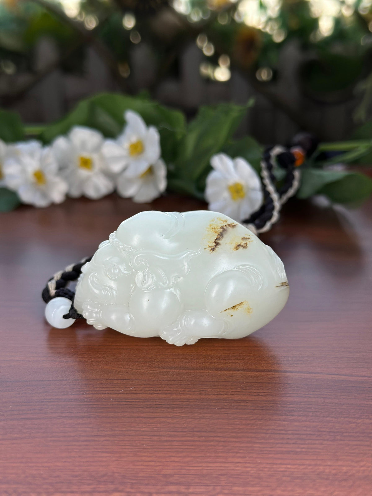 新疆和田玉精品秋梨皮籽料太平有象手把件（yc710377）
