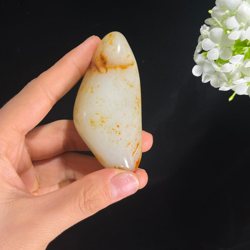 和田玉白玉洒红皮“玉魄秋钩”籽料原石（yc285320）