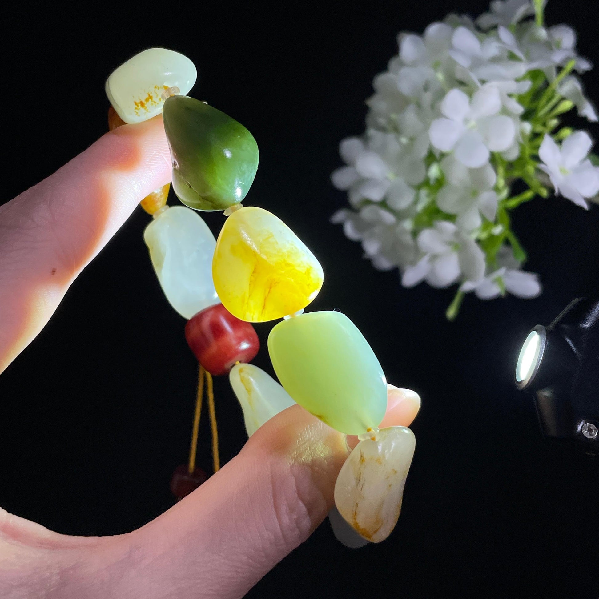 新疆天然和田玉多宝原籽手串（9颗）（yc396032）