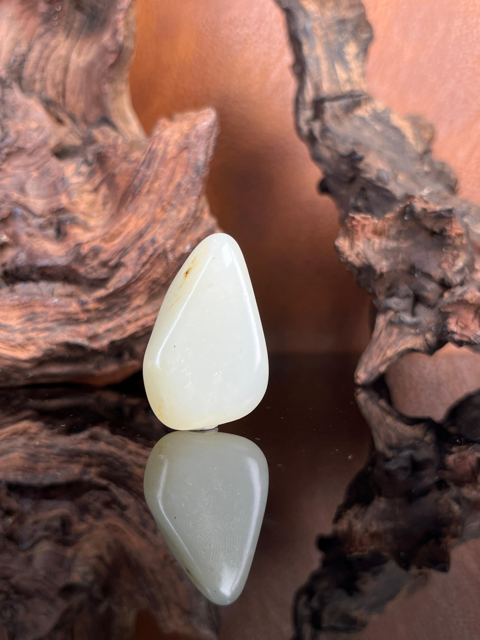 天然和田玉白玉洒金皮籽料原石吊坠（yc227470）