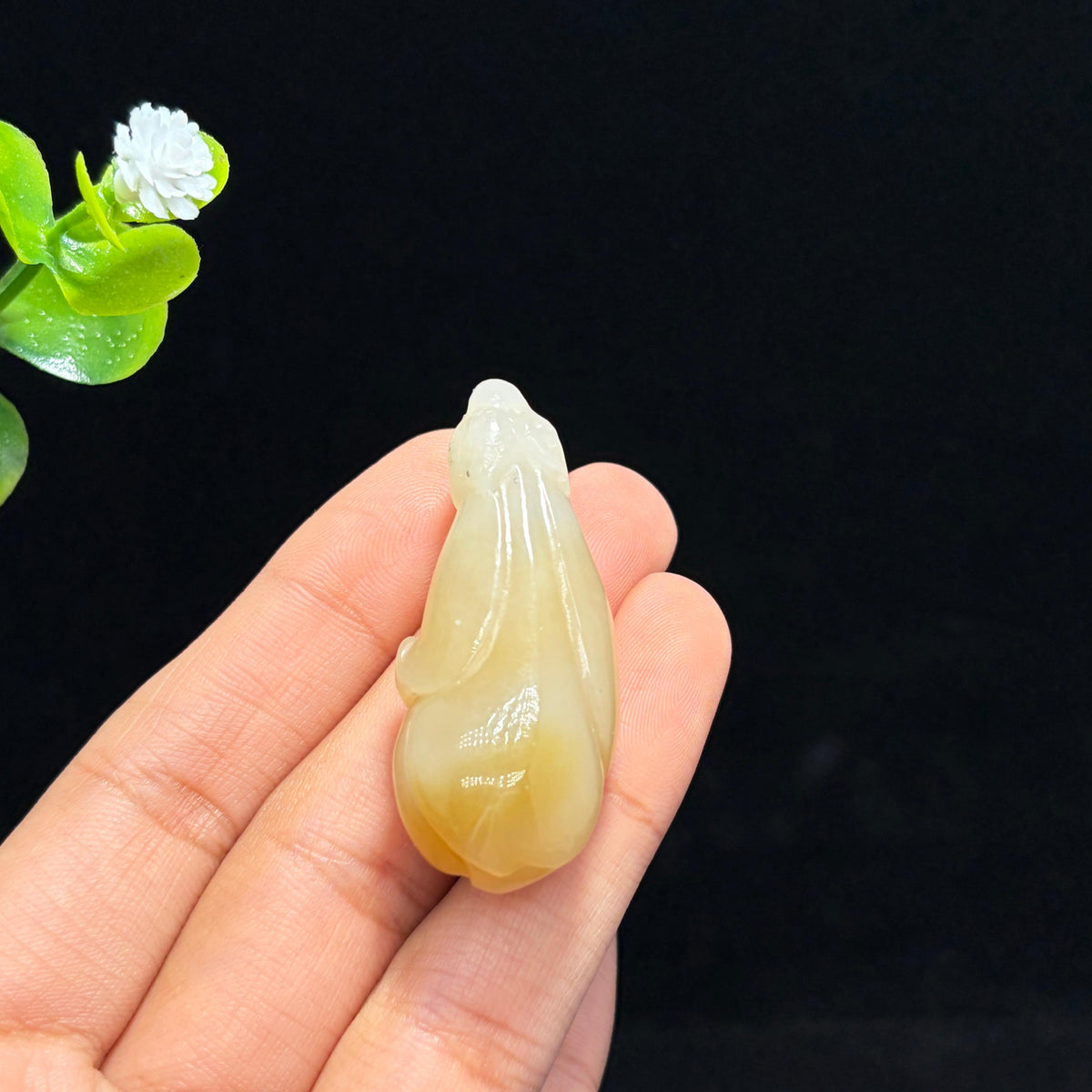 新疆糖白玉玉兰花挂件（yc773841）