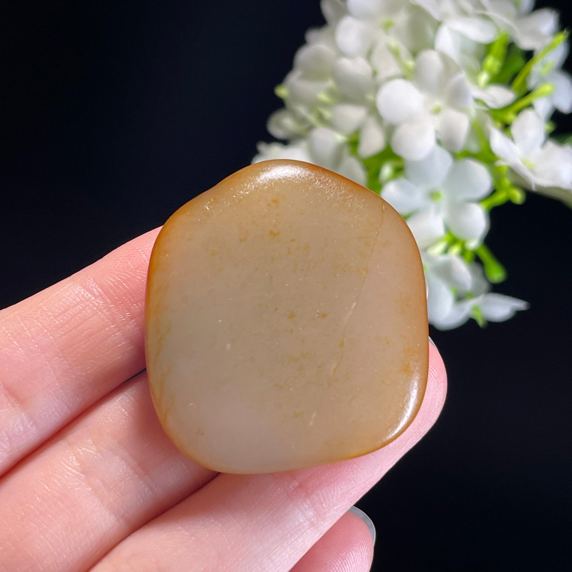 和田玉白玉“秋实含光”洒金黑红皮籽料（yc337280）