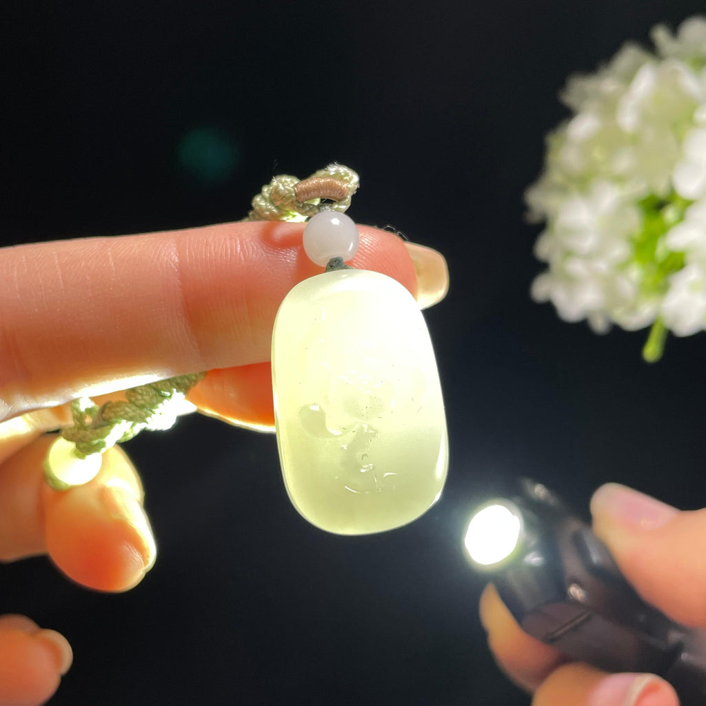 新疆天然和田玉白玉莲花雕刻挂件（yc360347）