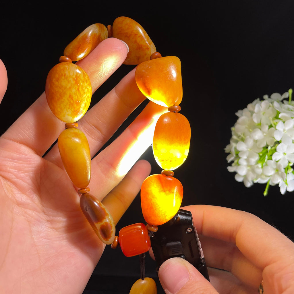 新疆天然和田玉精品红皮白肉原籽手串红皮白肉（9颗）（yc423850）